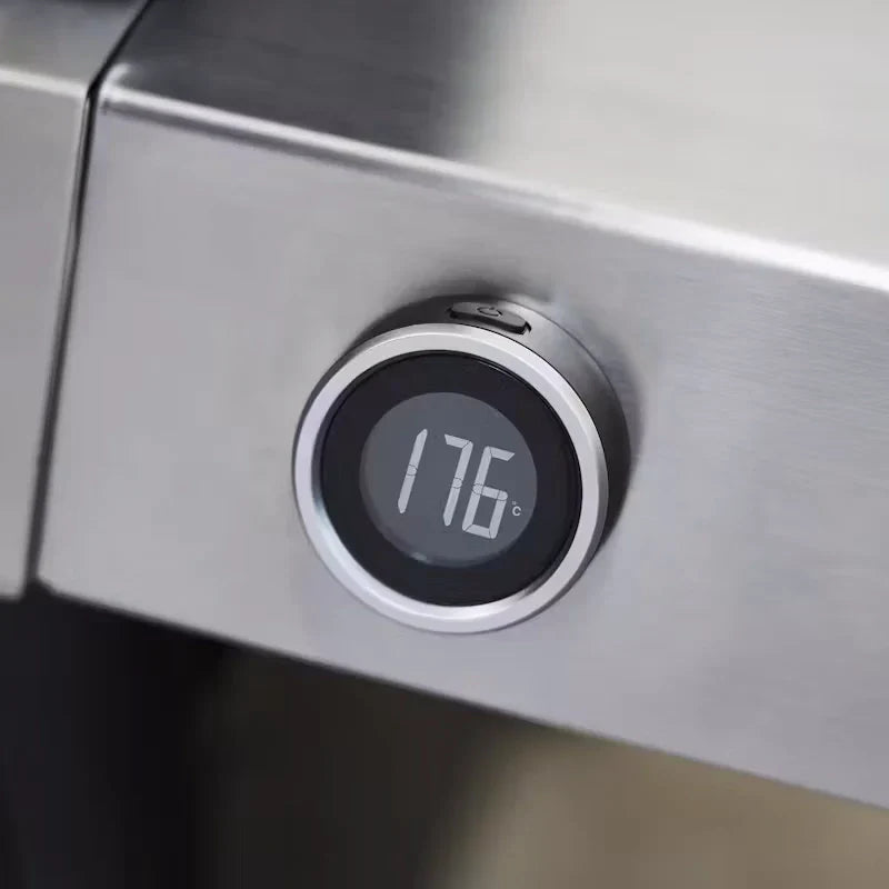 Genesis® EP-435W Gas Barbecue with Sear Zone and Side Burner - Image 5